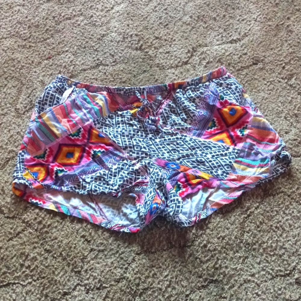 Pattern Shorts, No Boundaries, M